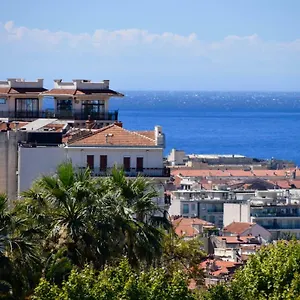  Apartment Terrasse Vue / France